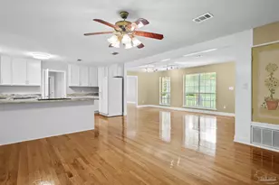 3231 Dunaway Ln, Pensacola, FL 32526 - Photo 13