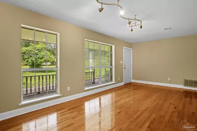 3231 Dunaway Ln, Pensacola, FL 32526 - Photo 5
