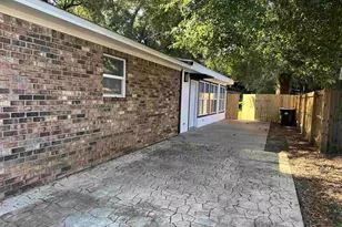 451 E 10 Mile Rd, Pensacola, FL 32534 - Photo 33