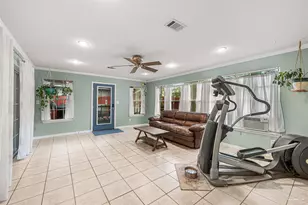 6330 Summer Lakes Ct, Pensacola, FL 32504 - Photo 19