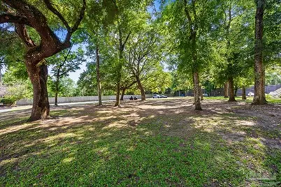 501 E Burgess Rd #F7, Pensacola, FL 32504 - Photo 13