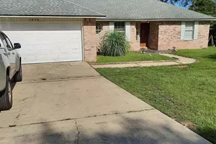 5930 Herlong Dr, Milton, FL 32570 - Photo 3