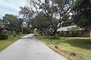 30 Gilmore Dr, Gulf Breeze, FL 32561 - Photo 31