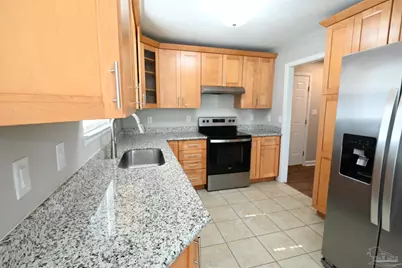 3009 Laurel Dr, Gulf Breeze, FL 32563 - Photo 9