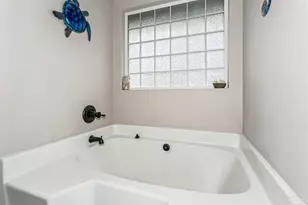 7425 Peterson Ln, Pensacola, FL 32506 - Photo 19