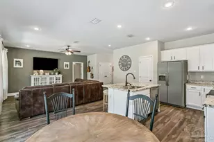 5735 Maggie Rose Cir, Milton, FL 32570 - Photo 19