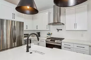 1212 E Gonzalez St, Pensacola, FL 32501 - Photo 13