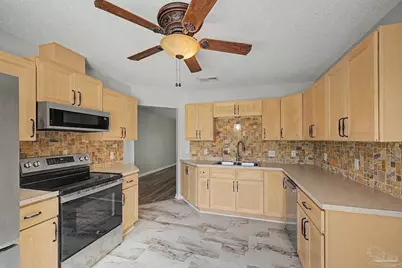 1634 Brookwood Cir, Gulf Breeze, FL 32563 - Photo 11