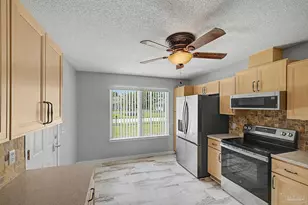 1634 Brookwood Cir, Gulf Breeze, FL 32563 - Photo 9