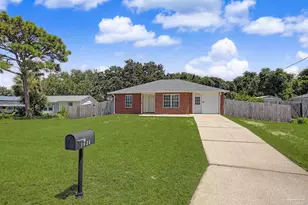 1634 Brookwood Cir, Gulf Breeze, FL 32563 - Photo 1