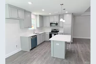 9704 Angel Oak Dr, Pensacola, FL 32526 - Photo 5