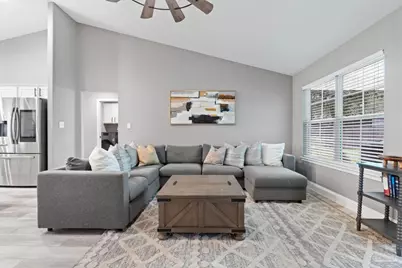 5861 Capitol Dr, Gulf Breeze, FL 32563 - Photo 9