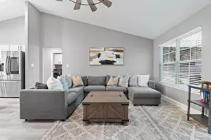 5861 Capitol Dr, Gulf Breeze, FL 32563 - Photo 9