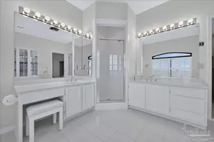 60 Baybridge Dr, Gulf Breeze, FL 32561 - Photo 13