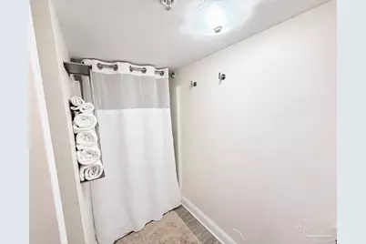 201 S Stillman #212, Pensacola, FL 32505 - Photo 9
