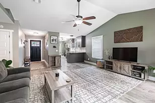 6819 Cedar Ridge Cir, Milton, FL 32570 - Photo 5