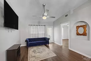 7101 Joy St, Pensacola, FL 32504 - Photo 9