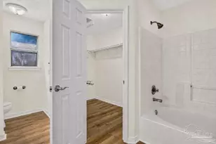 1183 Simpson St, Pensacola, FL 32526 - Photo 25