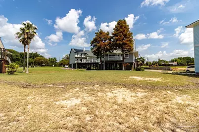 117 Bayshore Dr, Pensacola, FL 32507 - Photo 21
