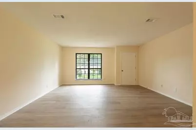 7727 Coronet Dr, Pensacola, FL 32514 - Photo 7