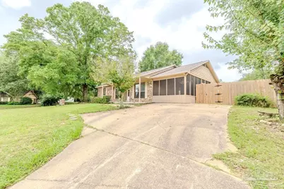 7727 Coronet Dr, Pensacola, FL 32514 - Photo 3