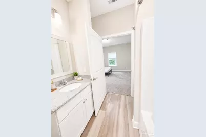5940 Savannah Dr, Milton, FL 32570 - Photo 9