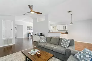 3997 Omega St, Pace, FL 32571 - Photo 9