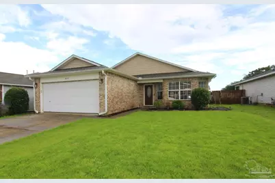 317 Mizzen Ln, Pensacola, FL 32507 - Photo 1