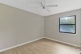 464 E Burgess Rd, Pensacola, FL 32504 - Photo 33
