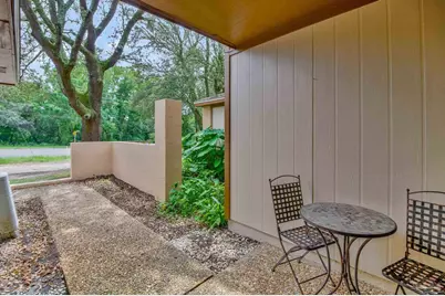 464 E Burgess Rd, Pensacola, FL 32504 - Photo 5
