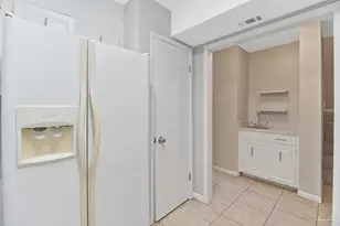 464 E Burgess Rd, Pensacola, FL 32504 - Photo 17