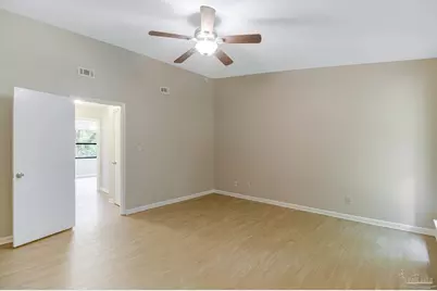 464 E Burgess Rd, Pensacola, FL 32504 - Photo 21