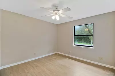 464 E Burgess Rd, Pensacola, FL 32504 - Photo 29