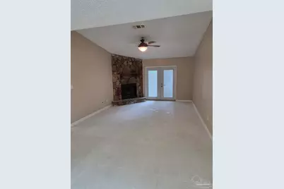 537 Petros Cir #A, Pensacola, FL 32505 - Photo 1