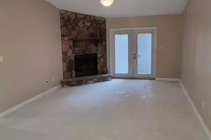 537 Petros Cir, Pensacola, FL 32505 - Photo 1
