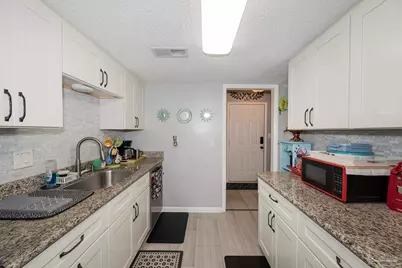 2711 E Desoto St, Pensacola, FL 32503 - Photo 11