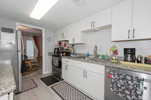 2711 E De Soto St, Pensacola, FL 32503 - Photo 13