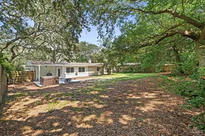 121 Gilmore Dr, Gulf Breeze, FL 32561 - Photo 3