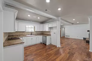 121 Gilmore Dr, Gulf Breeze, FL 32561 - Photo 15