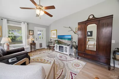 5519 Sea Spray Ct, Gulf Breeze, FL 32563 - Photo 17