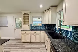 3 Driftwood Ave, Gulf Breeze, FL 32561 - Photo 9