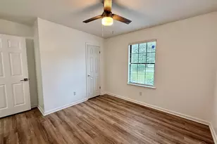 1305 Heatherwood Cir, Pensacola, FL 32506 - Photo 17
