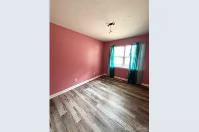 4674 Geneva Dr, Pensacola, FL 32526 - Photo 13