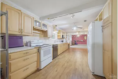 5710 Perkins St, Pensacola, FL 32526 - Photo 17