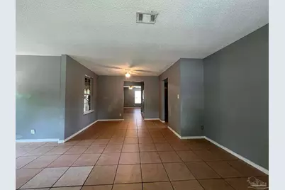 3315 W Lloyd St, Pensacola, FL 32505 - Photo 9