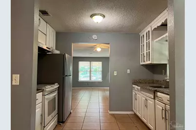 3315 W Lloyd St, Pensacola, FL 32505 - Photo 11