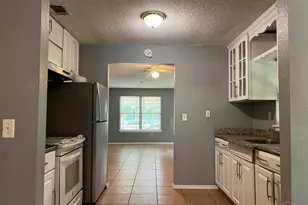 3315 W Lloyd St, Pensacola, FL 32505 - Photo 11