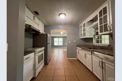 3315 W Lloyd St, Pensacola, FL 32505 - Photo 7