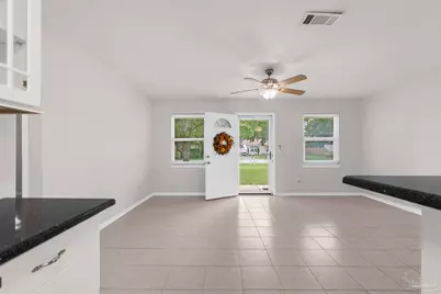 1462 Central Pkwy, Gulf Breeze, FL 32563 - Photo 13