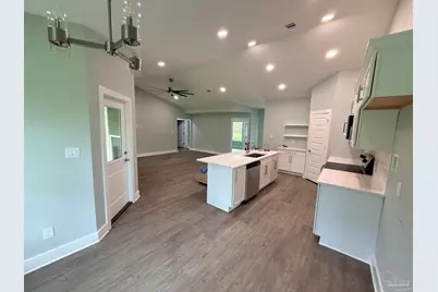 4728 Bay Breeze Dr, Gulf Breeze, FL 32563 - Photo 3